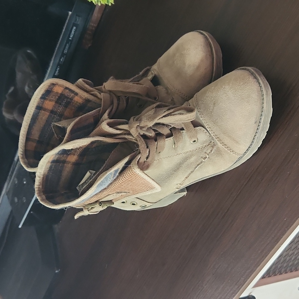 Rocky & Candy lace up boots size 6 - Picture 3 of 4